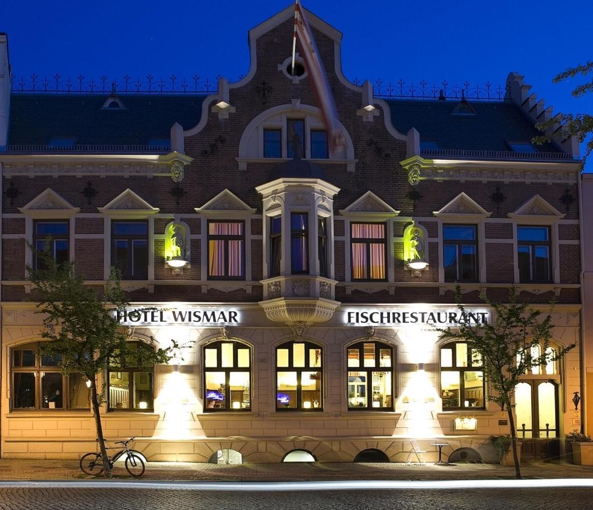 Hotel Restaurant & 3*